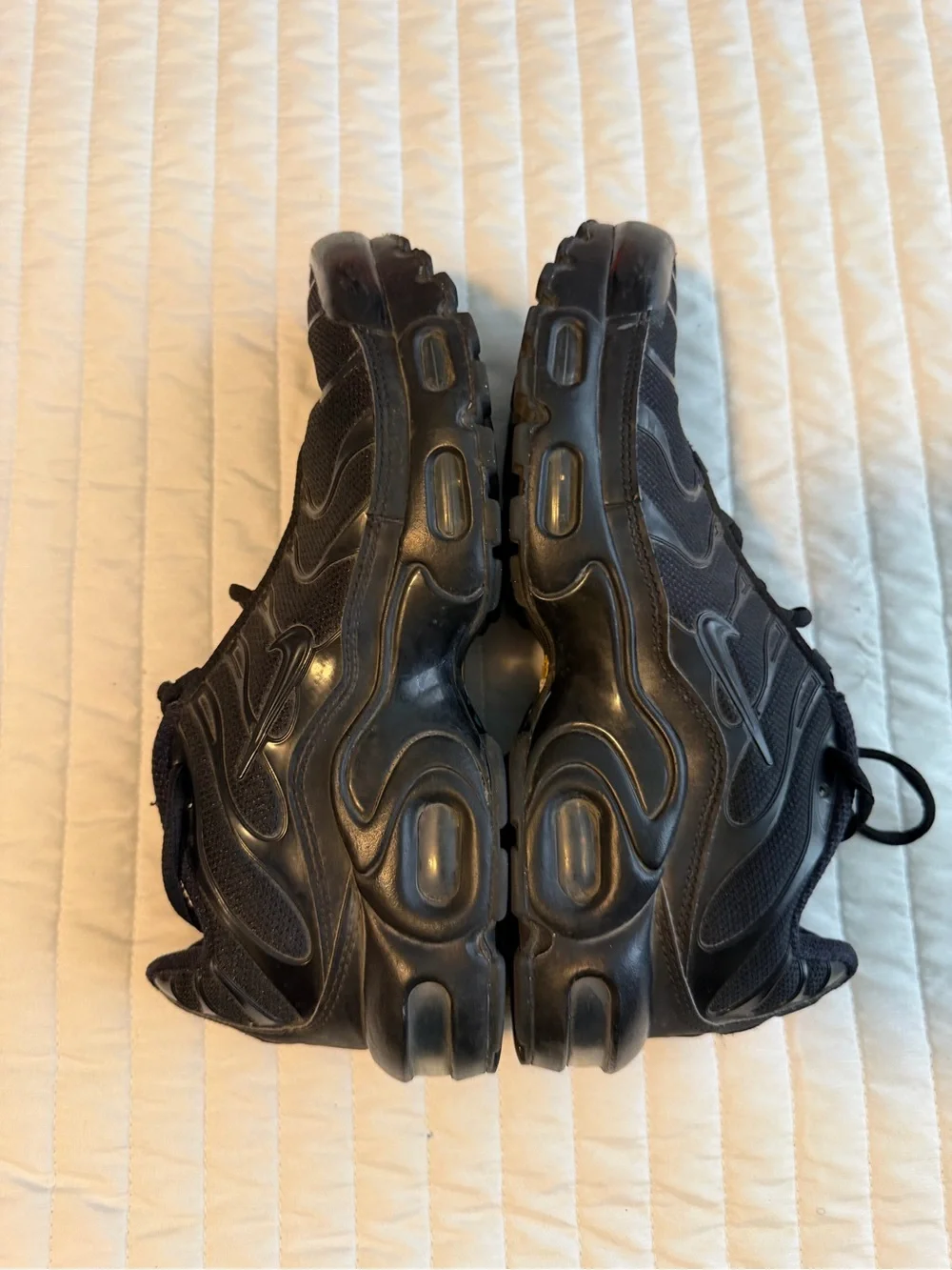 Nike Air Max Plus Black Kids' Mesh Athletic Sneakers